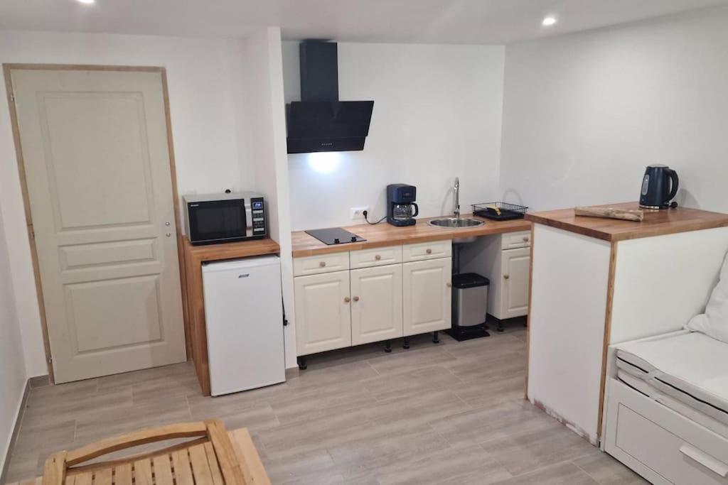 Ariege, Agreable T2 En Bord De Riviere Apartment Val-de-Sos Exterior photo